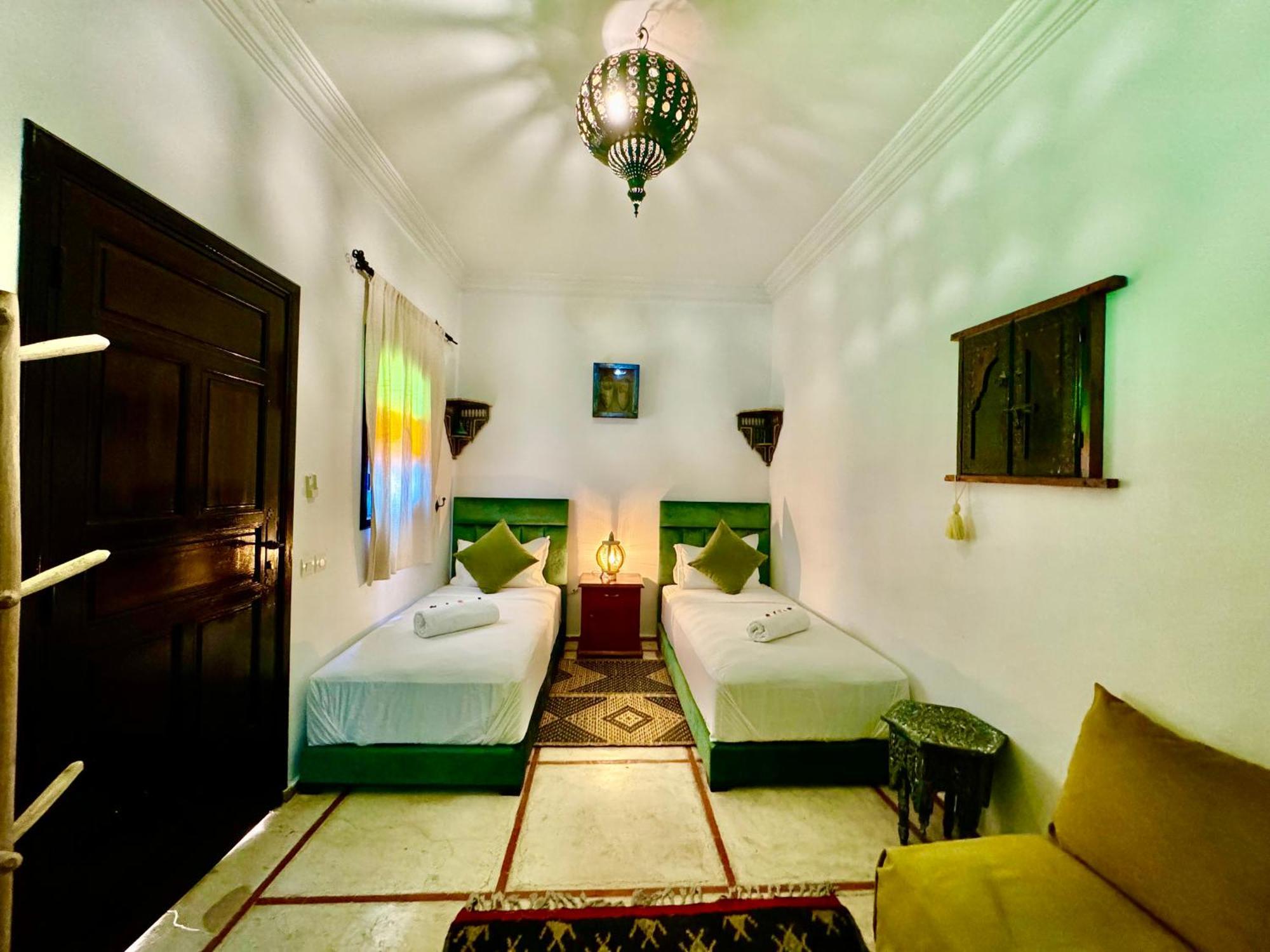 ホテル Riad Iklil マラケシュ エクステリア 写真